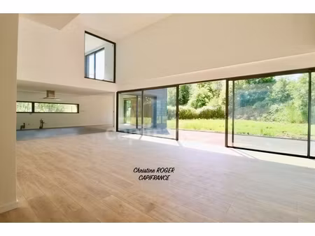 bourghelles (59) maison contemporaine à vendre 8 pièces