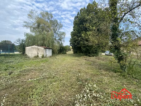 trés beau terrain constructible sur la commune de saint mards e