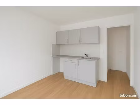 à louer – appartement rénové et lumineux – sainte-foy-la-grande