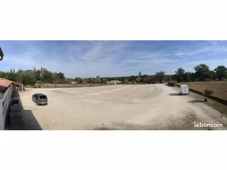 site artisanal ou industriel à louer