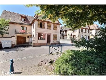 f2 meublé avec balcon