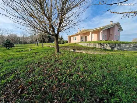 maison 5 pièces 156 m²