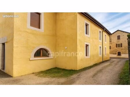 maison 16 pièces 360 m²