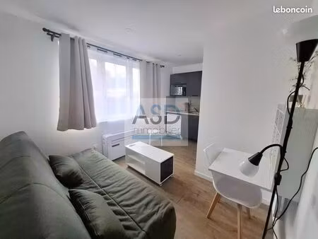 studio 1 pièce 13 m²