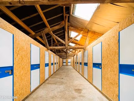 box/ espace de stockage en plein centre ville proche rue fesch