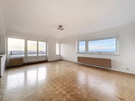 penthouse à louer à avenue albert 2/f 2 forest (vbd69876)