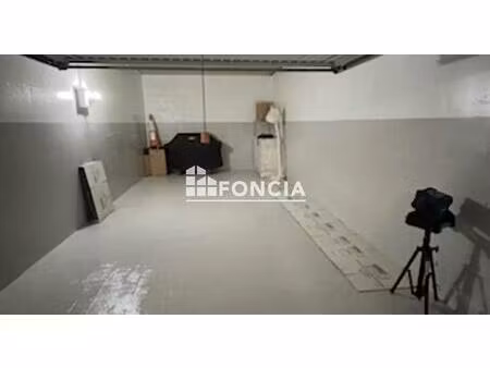 garage double- domaine de la coudouliere