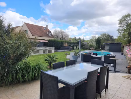 livry sur seine - maison 3 chambres - dependances - piscine
