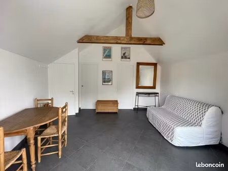 location à l’année d’un charmant studio meublé à port navalo (arzon)