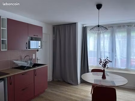 à louer studio plein centre