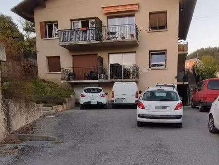 loue appartement dans petite copropriété au calme