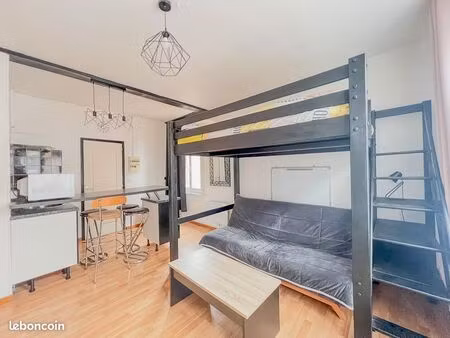 studio meublé 29m2  parking