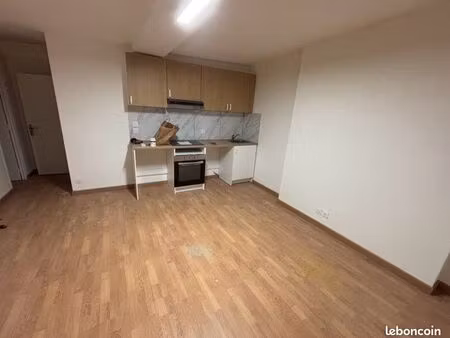 appartement 2 pièces 32m2 à 400