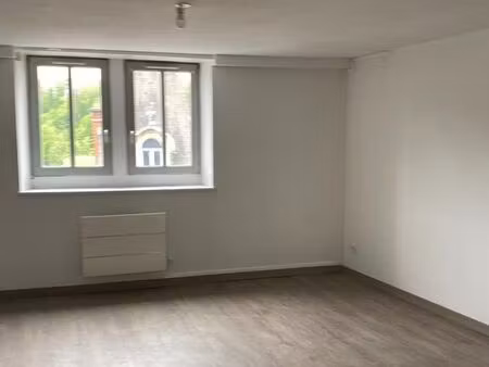 appartement t2 en duplex à revin 08500