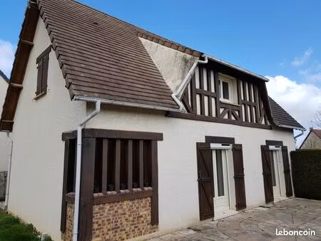 maison sur sous-sol - 100 m² - 2 chambres + un bureau - jardin 1000 m² - aviron