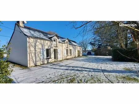 maison de 5 pieces de 97 m² avec garage de 34 m²