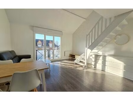 location appartement  36 m² t-2 à sainte-geneviève-des-bois  820 €