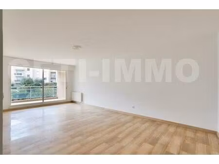 appartement 3 pièce(s) 71 m2