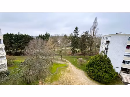 appartement 4 pièce(s)