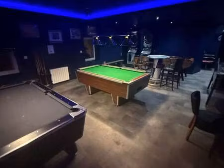 vente bureaux et commerces à saint-nicolas-de-redon (44460) : à vendre / saint-nicolas-de-