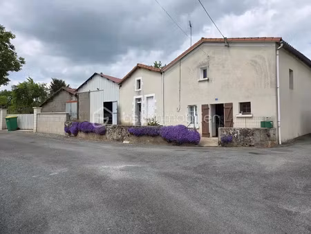 vente maison 5 pièces 110.11 m² à le beugnon (79130)  74 500 €