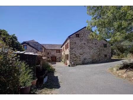 charmante maison restaurée avec vue