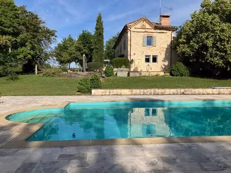 domaine d'exception au pays cordelais avec 5 ha de terrain