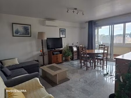 aubagne appartement t3 avec terrasse