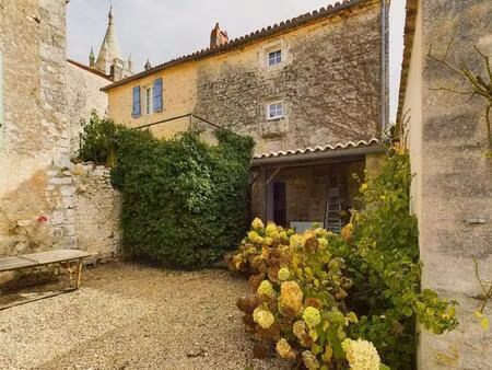 charmante maison de village avec vue imprenable