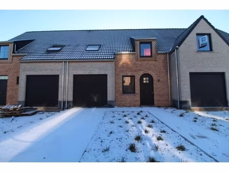 huis te huur in roeselare met 3 slaapkamers