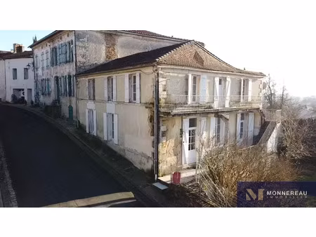 vente maison 6 pièces 177 m² à montmoreau (16190)  99 820 €