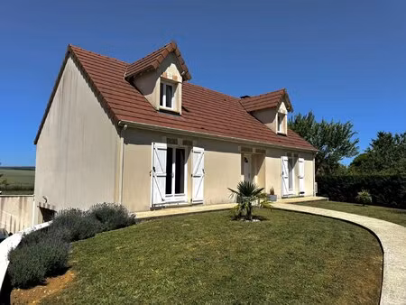 belle maison familiale de 145 m² avec vue exceptionnelle à soulangis