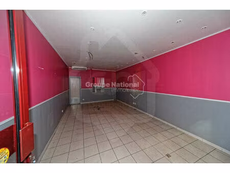 location local commercial