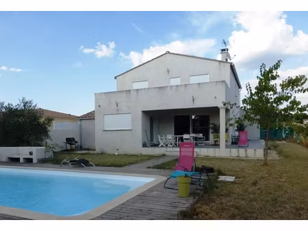 location maison 7 pièces 193m² aujargues 30250