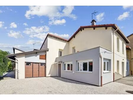 achat maison 8 pièces 233m²