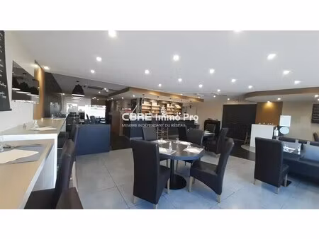 achat local commercial 180m²