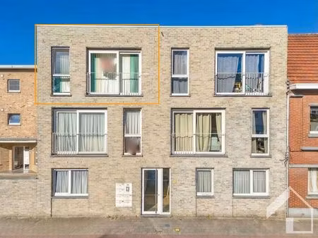 appartement 2de verdieping met lift  2 slaapkamers en terras