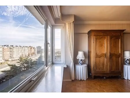 lichtrijk 3-slaapkamerappartement met open zicht op toplocatie in gent.