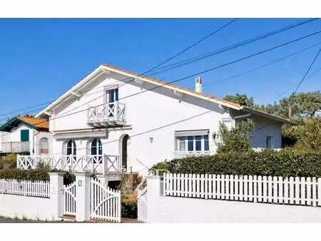 maison de luxe avec vue sur mer à vendre à biarritz : 1 590 000 € | 160m²