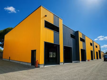 v8698 - lunel - a vendre - batiment neuf - local d'activite - entrepot - bureaux - 1 328 m