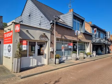 gekend italiaans restaurant met prachtig luxe-appartement