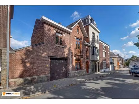 stadswoning met inpandige garage in centrum