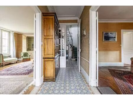 maison de luxe à vendre à saint-germain-en-laye : 1 580 000 € | 160m²