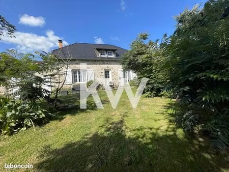 propriété 5 pièces 140 m²