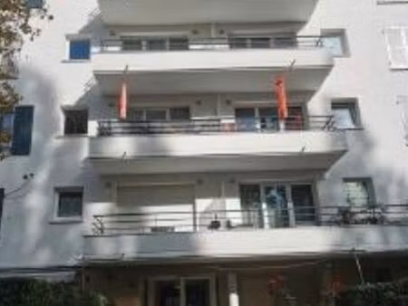 appartement de 85 m² meublé  3 chambres avec balcon et terrasse - résidence standing avec 