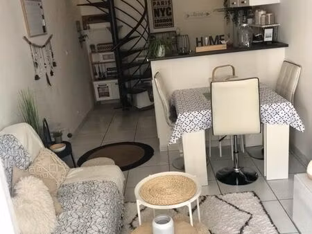 maison de village meublée t3