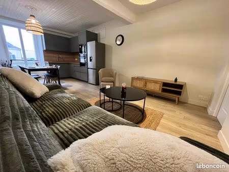 t3 meublé au centre de pithiviers avec bureau