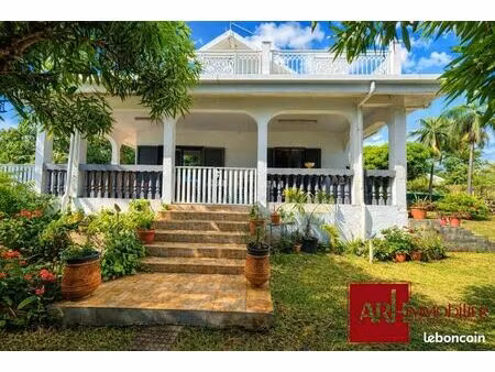 maison 7 pièces 157 m²