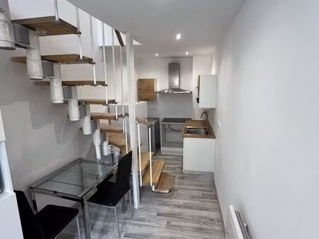 petite maisonnette 47m2 à louer meublé