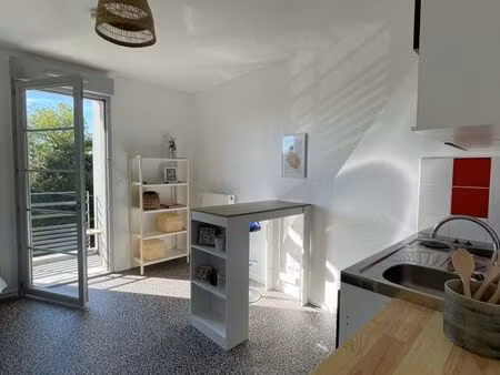 t1 meublé refait à neuf - limonest -19 6m2 avec balcon